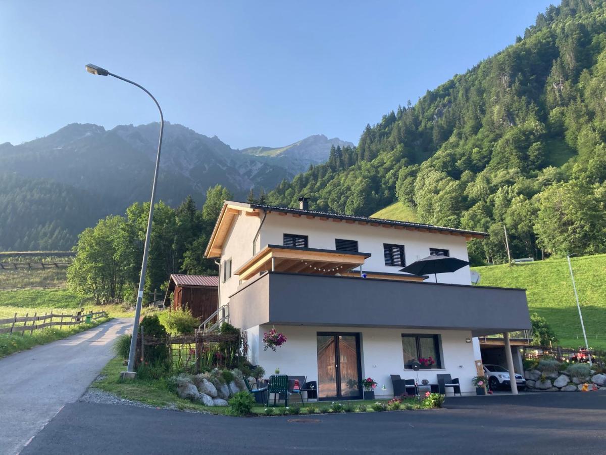 Haus Bazigg Apartment Klosterle am Arlberg Ngoại thất bức ảnh