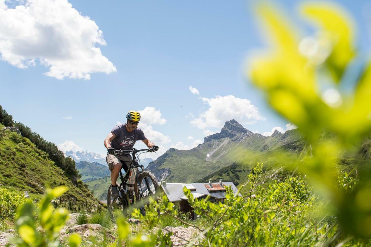 Haus Bazigg Apartment Klosterle am Arlberg Ngoại thất bức ảnh